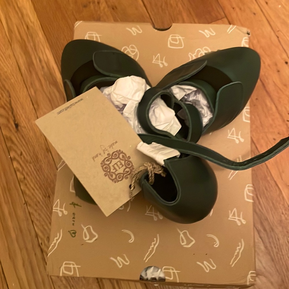 Emerald Valentina 100% Leather Flats